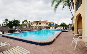 Casa Loma Hotel Cape Coral Florida